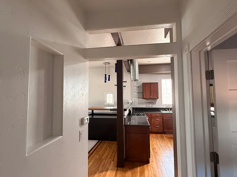 535 N 12th St — Photo 12