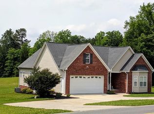 261 Concrete Works Rd, Winston Salem, NC 27107