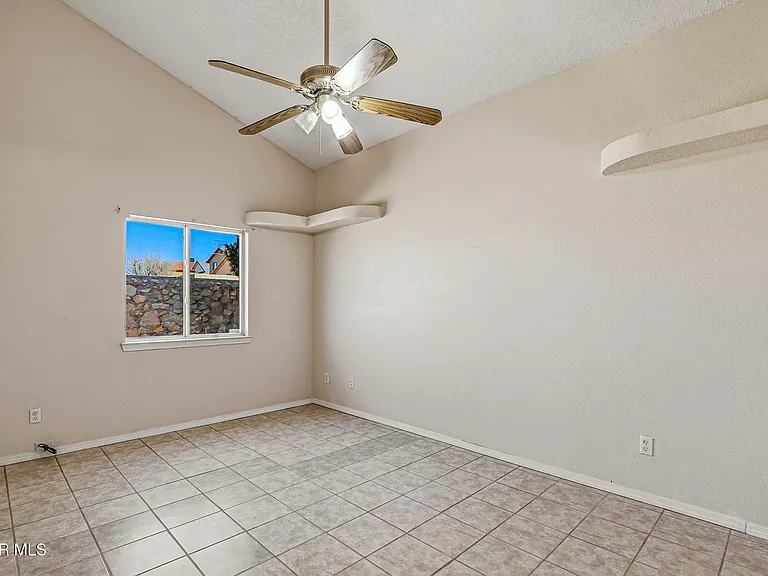 3836 Tierra Roca Pl — Photo 15