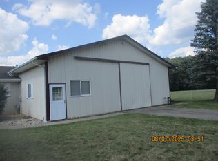 4240 Dell Rd #C, Lansing, MI 48911