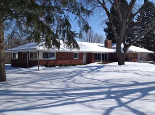 1597 Northumberland Dr, Rochester Hills, MI 48309