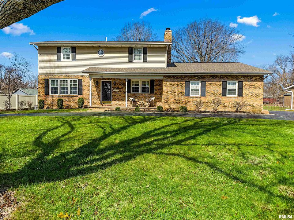 1st image of 401 Illini Dr