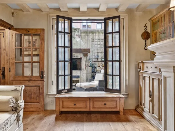 357-359 Beacon St #2, Boston, MA 02116