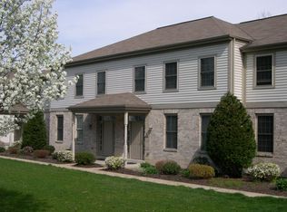 2426 Rochester Rd #B, Sewickley, PA 15143