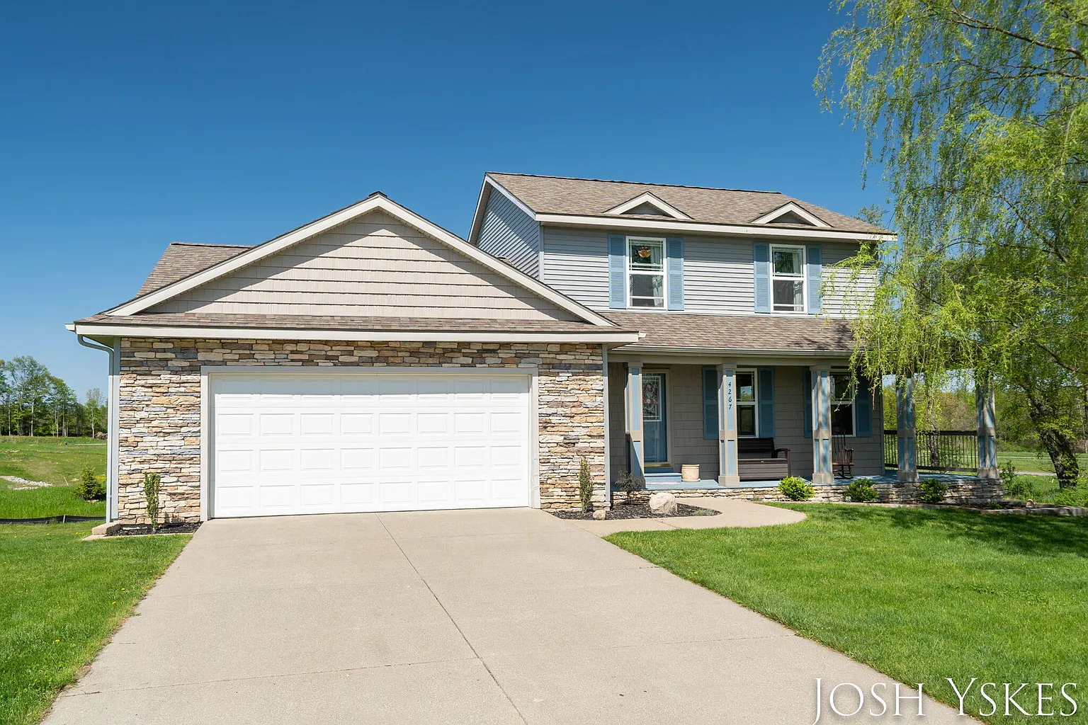 4267 Homestead Dr photo 1