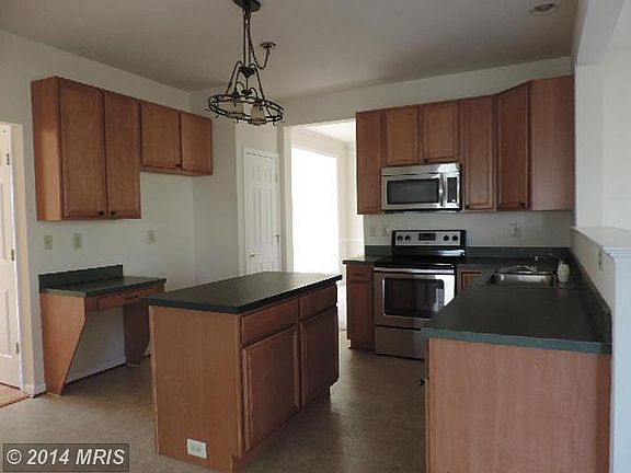 5th image of 29454 Hemlock Ln