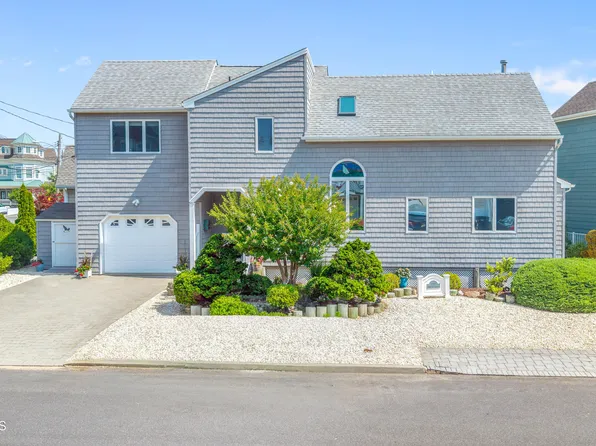 299 Monterey Circle, Lavallette, NJ 08735