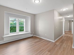 67 Windsor St, Worcester, MA 01605