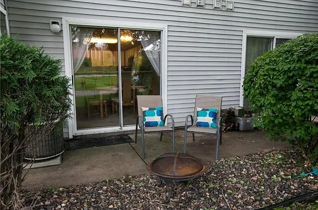 6155 Courtly Alcove #A — Photo 9