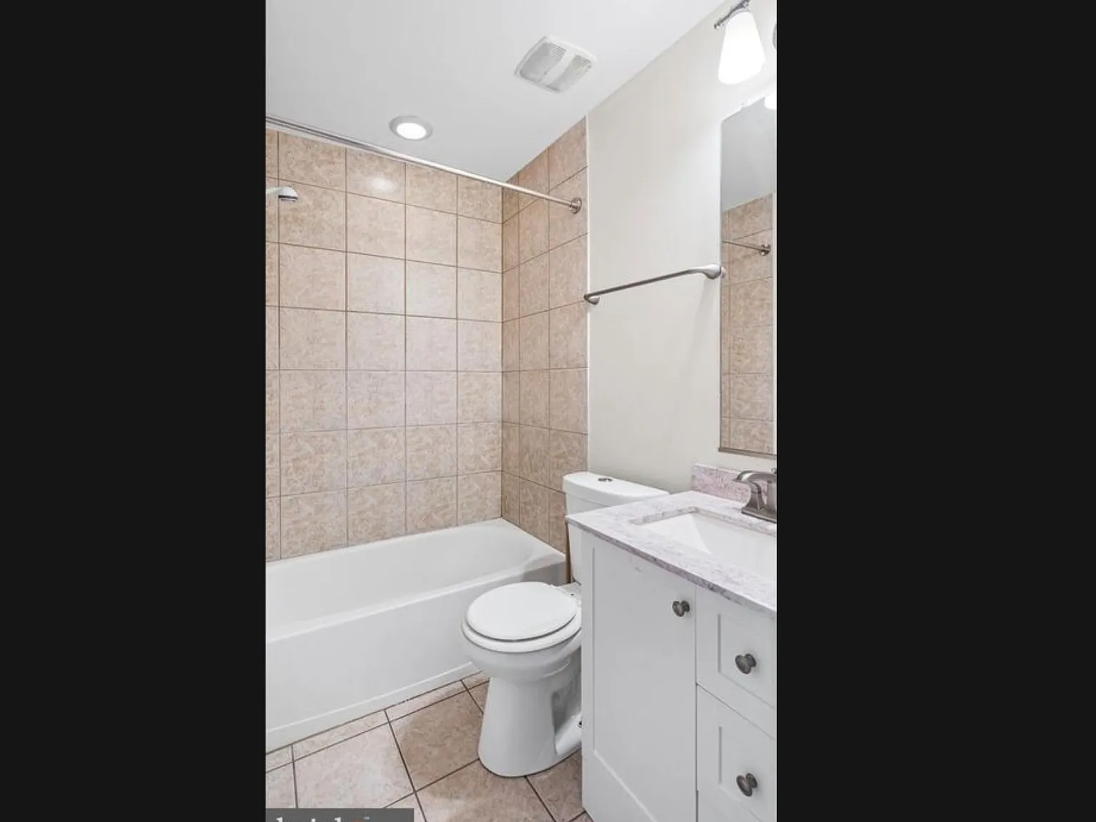 2 bed, 1.5 bath, 900 sqft, $1,800 — Photo 4