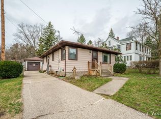 2251 Gaynor Ave NW, Grand Rapids, MI 49544