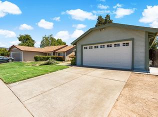 8520 Larchmont Oak Way, Sacramento, CA