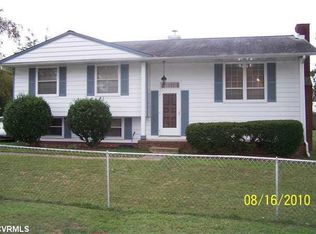 108 Seyler Dr, Petersburg, VA 23805