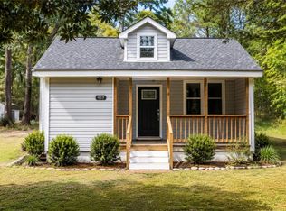 633 Fitchetts Wharf Rd, Mathews, VA 23109