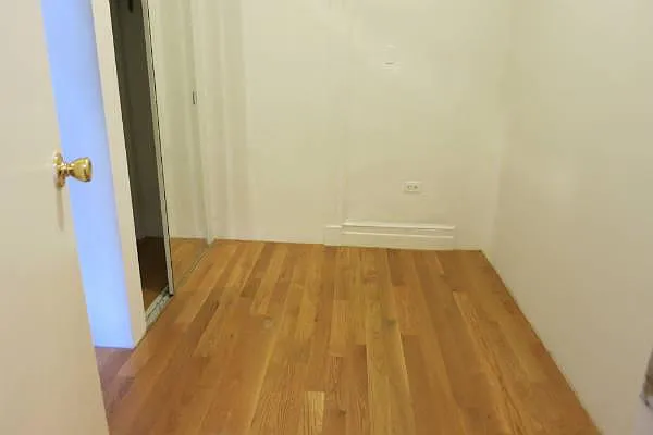 Rented by Manhattan Best Realty, Inc. | media 23