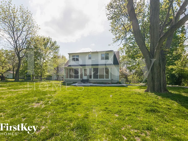 12303 Benham Rd — Photo 2
