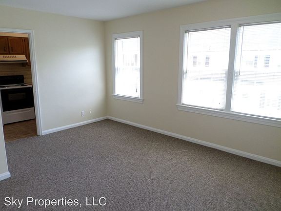 4th image of 215 Capital Ave APT G3