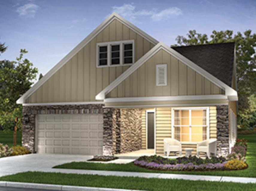 1st image of 104 Hawthorn Ct