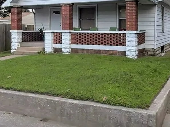 417 E Saint Louis Ave, East Alton, IL 62024