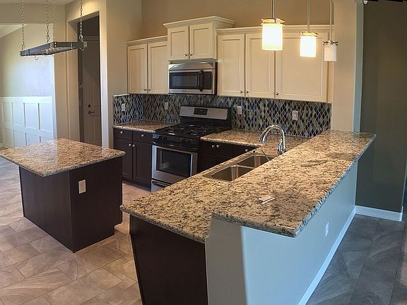 5th image of 3035 Fort Mojave Dr