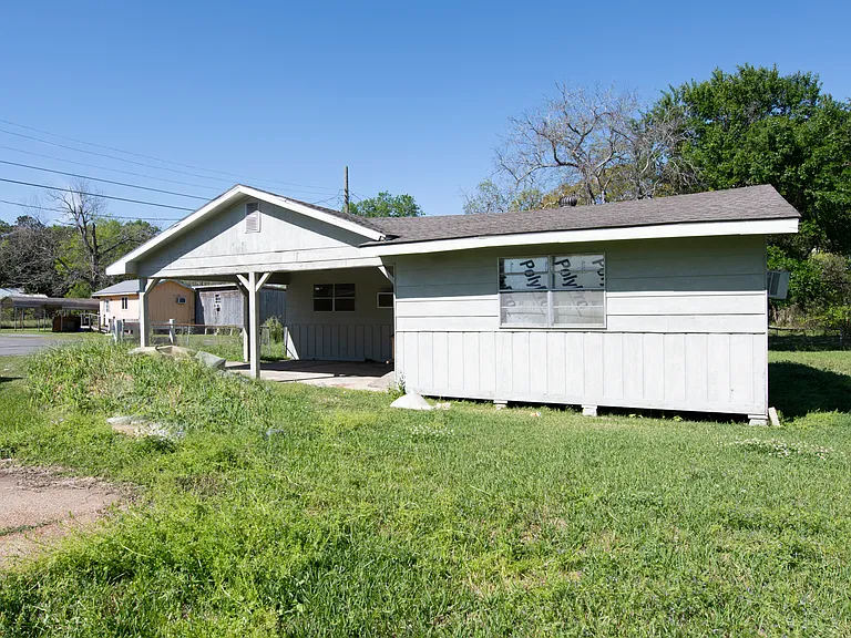 407 Nugier St — Photo 13