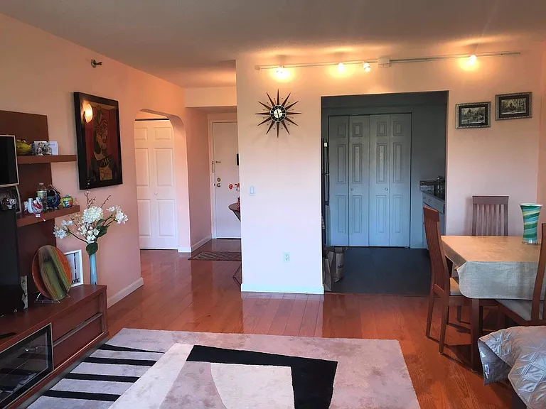 1731 Beacon St #316 — Photo 2
