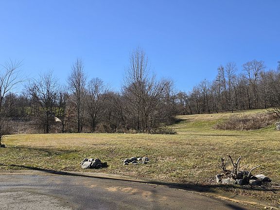 2nd image of 66 Deertrail Subdivision Flt