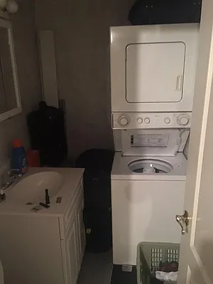 Rented by Premier Metro Realty Corp | media 37