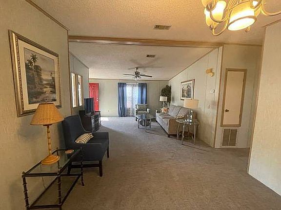 4th image of 843 Egret Ln #843