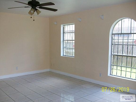 2nd image of 5011 Santiago Ln