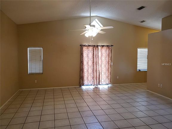 5th image of 13418 Laraway Dr