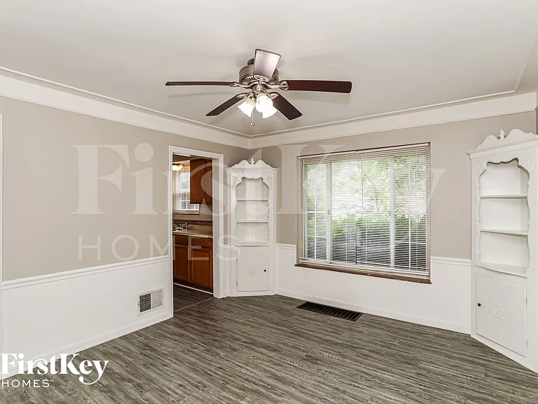 1017 N Bend Rd — Photo 6