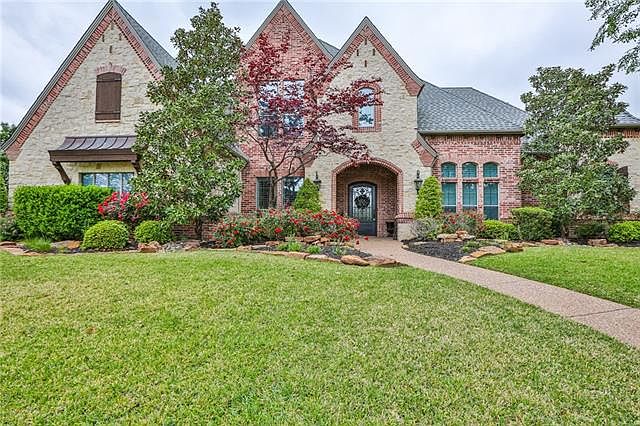 1st image of 1800 Summit Ct