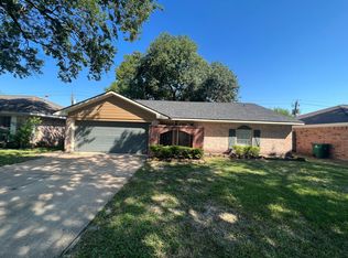 6010 Hoover St, Houston, TX 77092