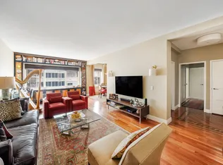 415 East 52nd Street 9BC image 1 of 5