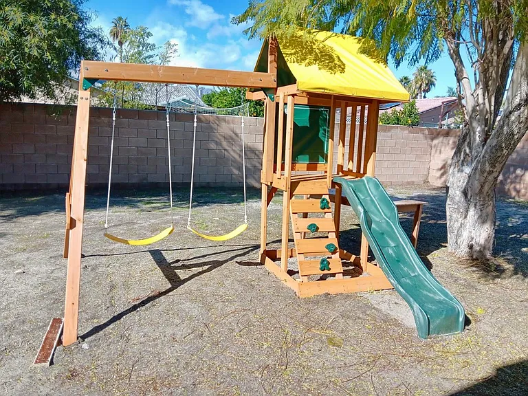 31101 Avenida El Pueblo — Photo 2
