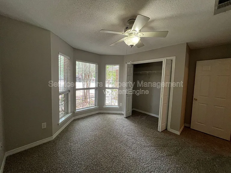 5959 Sleepy Hollow Ct — Photo 31