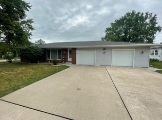 2297 Dorn Dr, Green Bay, WI 54313