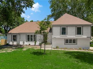 9209 Roe Ave, Prairie Village, KS 66207