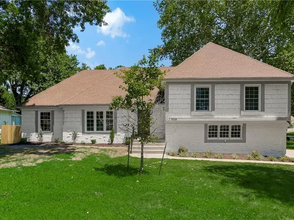 9209 Roe Ave, Prairie Village, KS 66207