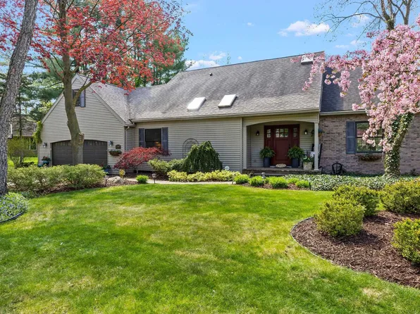 2307 Longfellow Ln, Midland, MI 48640