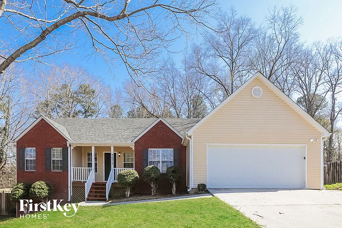 1st image of 3072 Rockview Dr