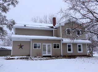 32 Sager Rd, Valparaiso, IN 46383