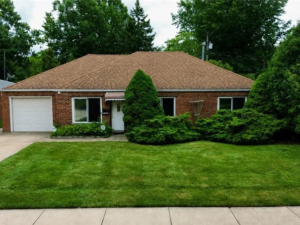 27390 Markbarry Dr, Euclid, OH 44132