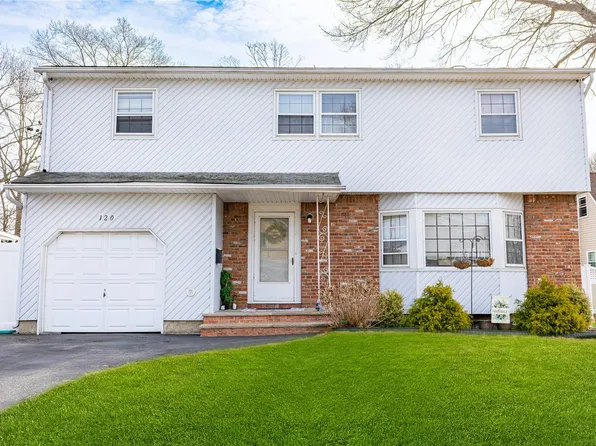 120 Erlanger Boulevard, North Babylon, NY 11703