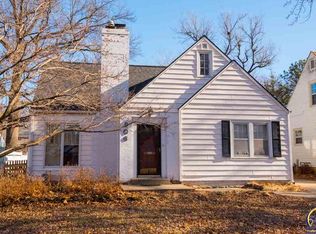 906 SW Wayne Ave, Topeka, KS 66606