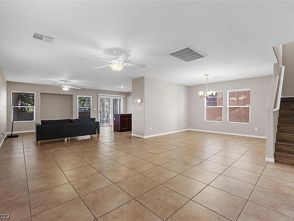 5th image of 568 Teedale Ct