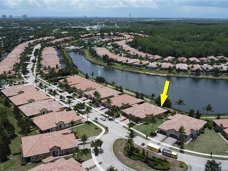 9142 Isla Bella Cir — Photo 31