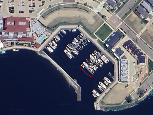 800 Whitwam Dr #&-19, Saint Joseph, MI 49085