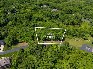 35 Grand Meridien Ct, Chesterfield, MO 63005